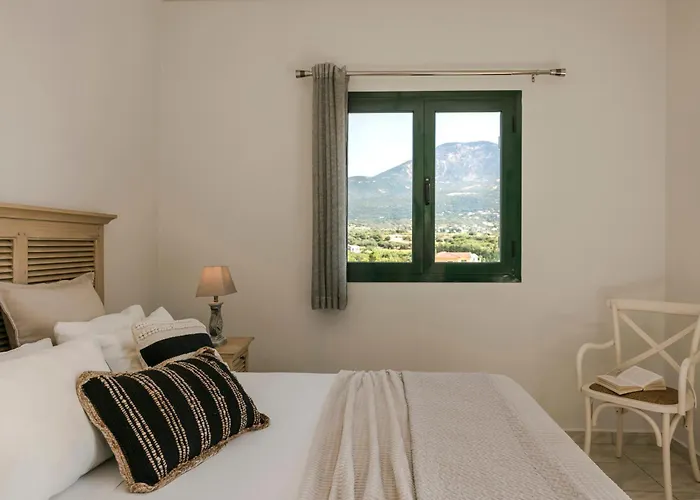 Seaspray Kefaloniaprivatevillas Pesádha